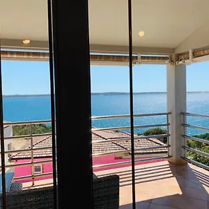 L&l&l Apartment Rtina